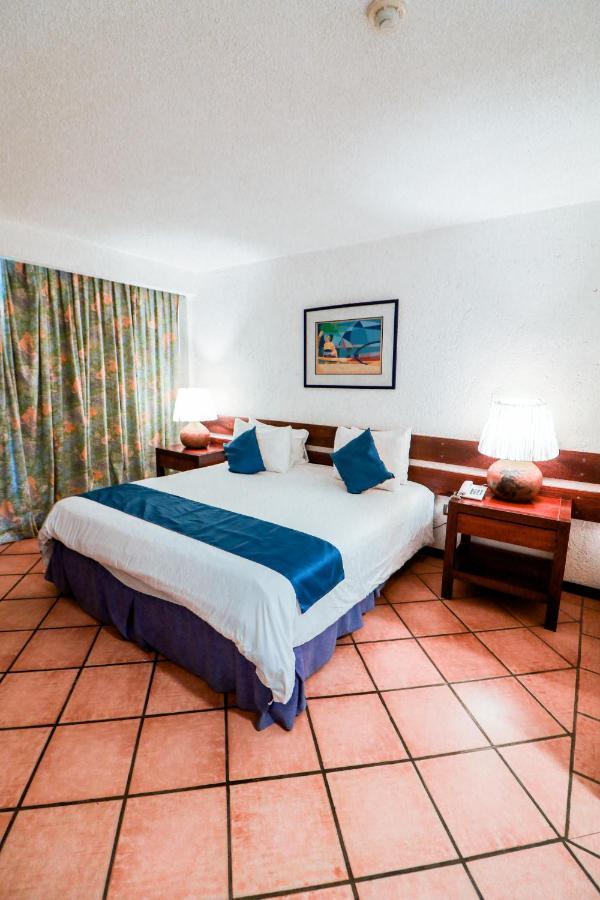 Hotel California Playa El Yaque Extérieur photo