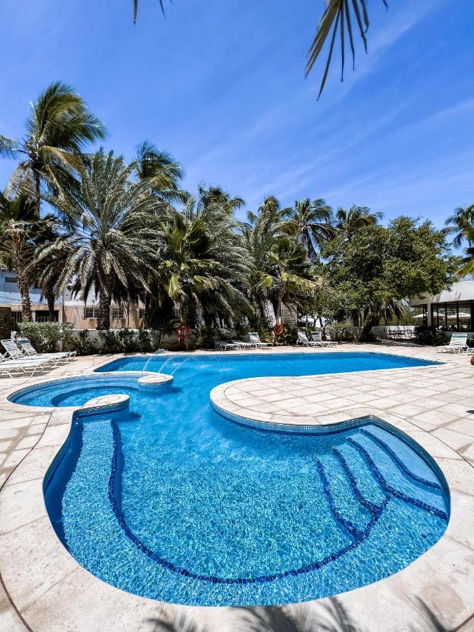 Hotel California Playa El Yaque Extérieur photo