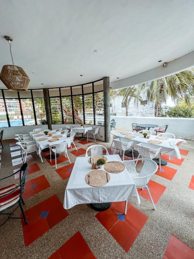 Hotel California Playa El Yaque Extérieur photo